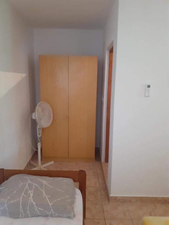 Apartments Mara Bela Карлобаг Экстерьер фото