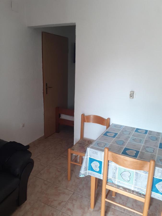 Apartments Mara Bela Карлобаг Экстерьер фото