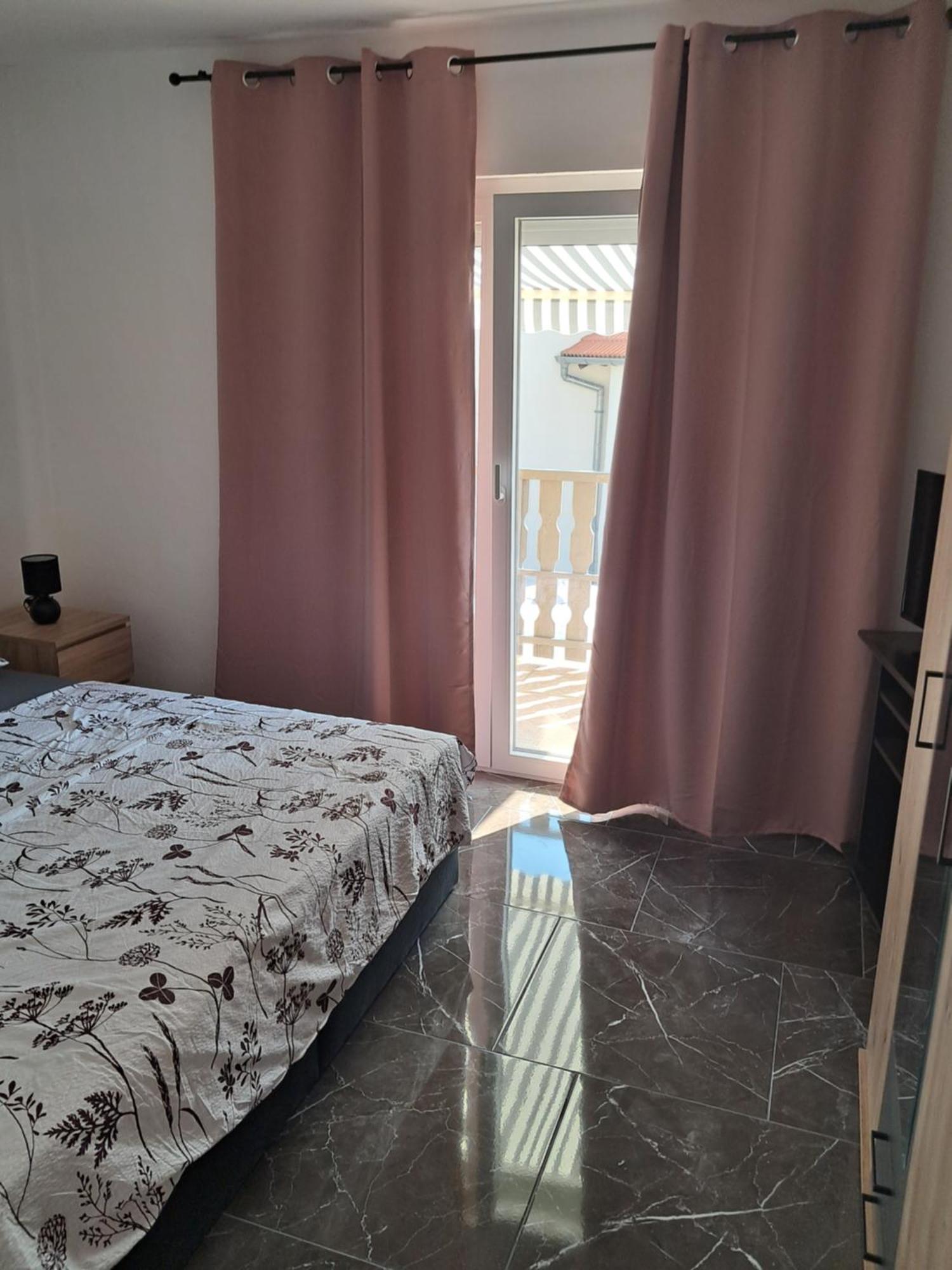 Apartments Mara Bela Карлобаг Экстерьер фото