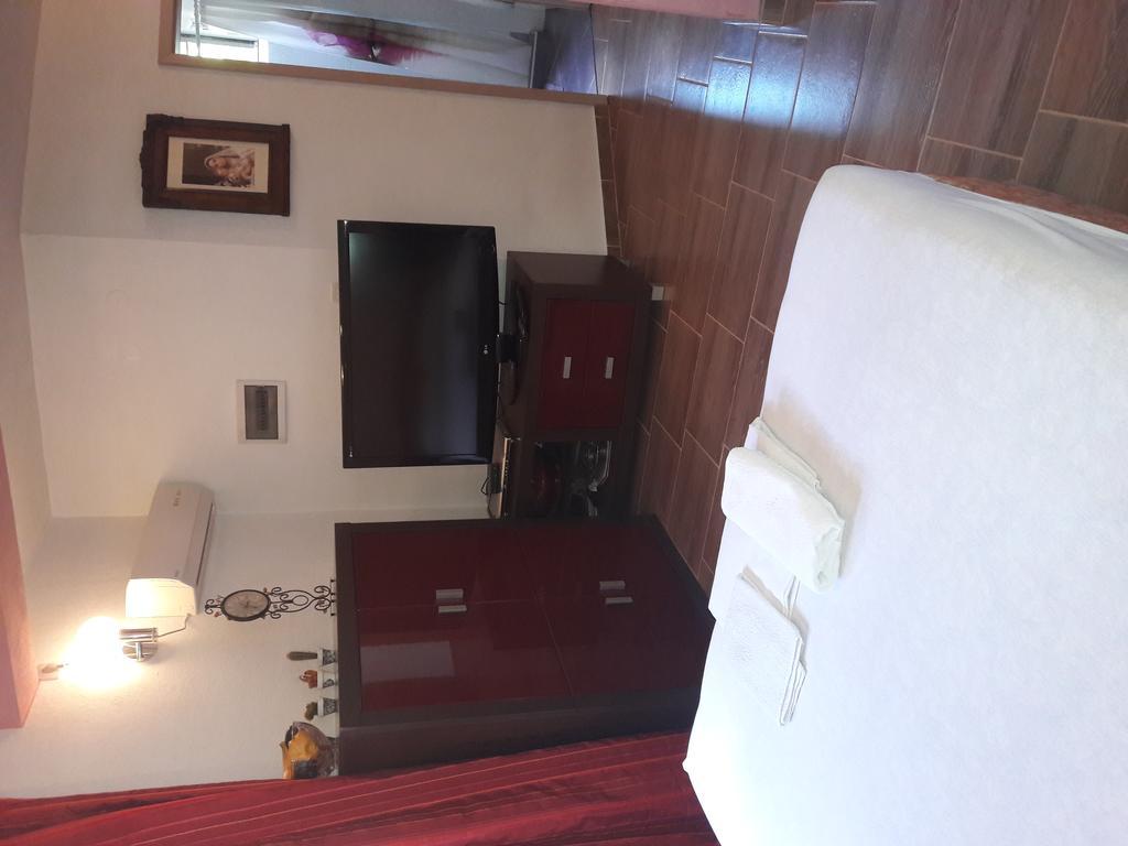 Apartments Mara Bela Карлобаг Экстерьер фото